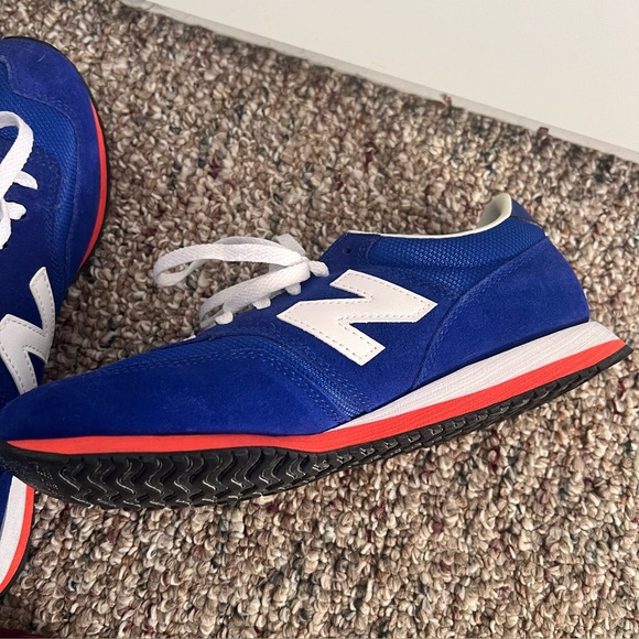 New Balance Blue Retro Sneakers White Logo Women’s - Picture 2 of 7